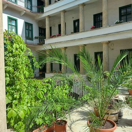 Home City Center Terrace Apartment Budapest Luaran gambar
