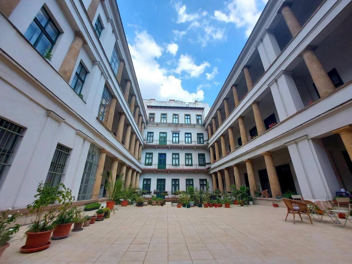 Home City Center Terrace Apartment Budapest Luaran gambar