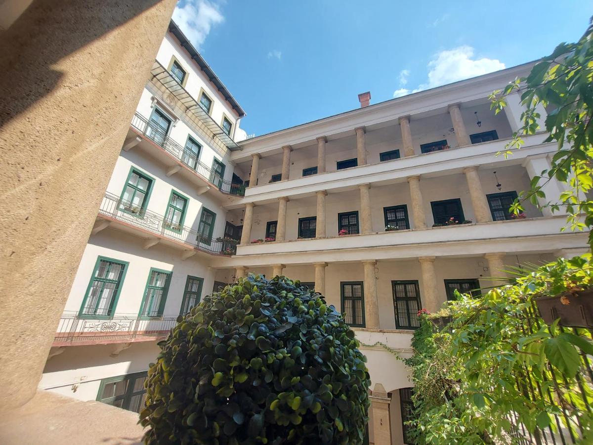 Home City Center Terrace Apartment Budapest Luaran gambar