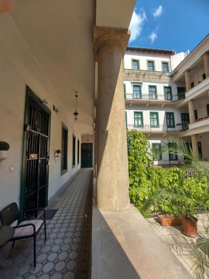 Home City Center Terrace Apartment Budapest Luaran gambar