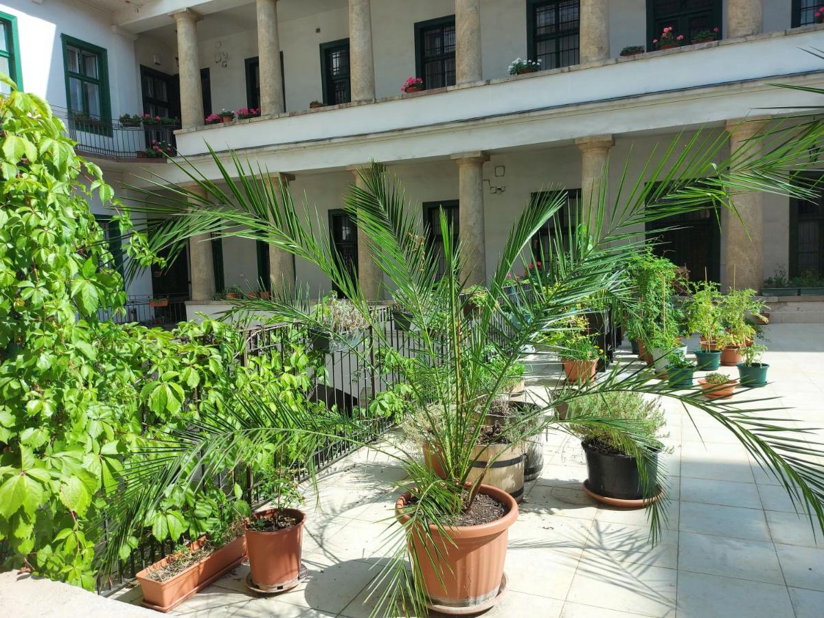 Home City Center Terrace Apartment Budapest Luaran gambar