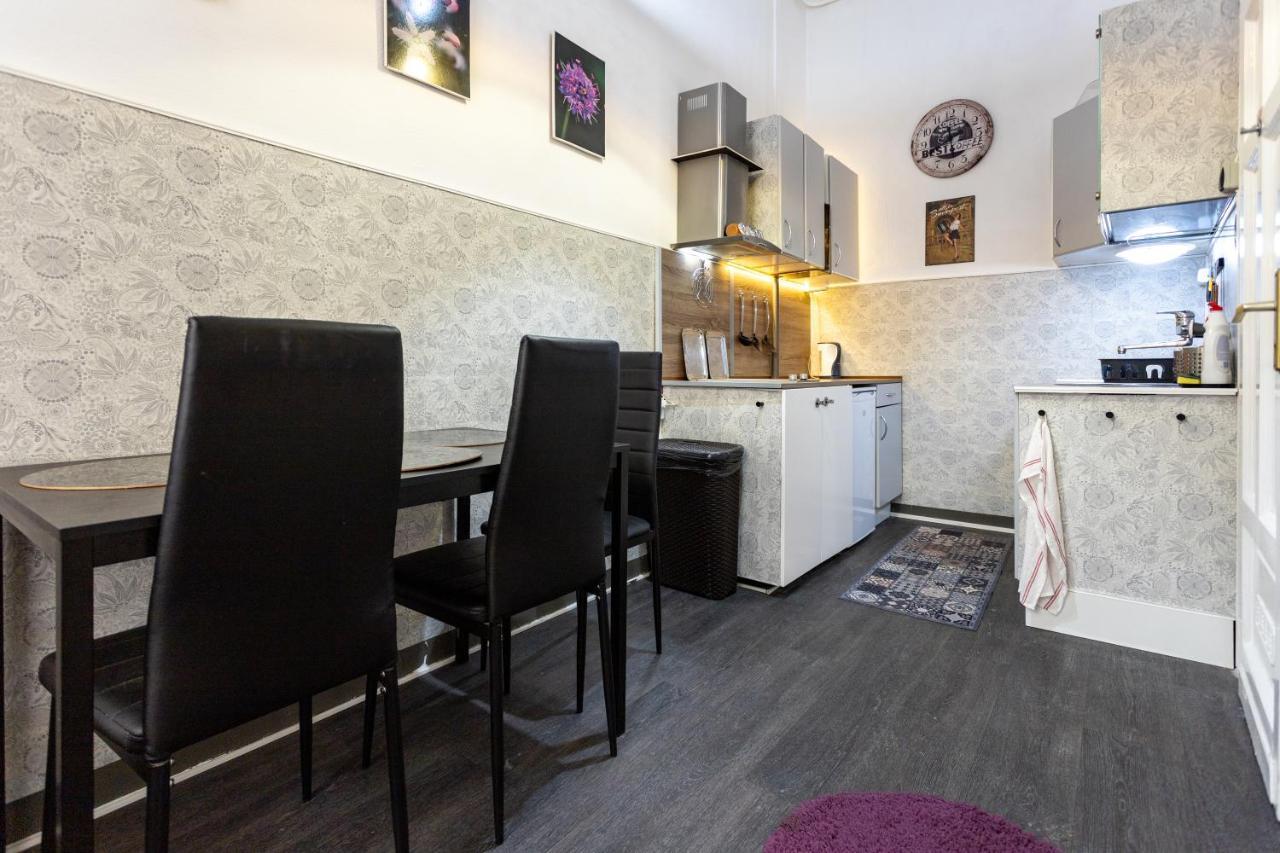 Home City Center Terrace Apartment Budapest Luaran gambar
